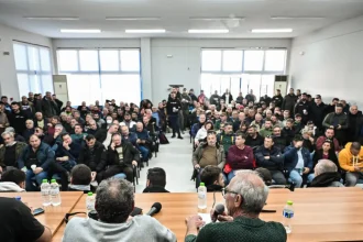 Το στοίχημα της συνάντησης Μητσοτάκη με τους «σκληρούς» των μπλόκων: Το παρασκήνιο, και οι αμοιβαίες υποχωρήσεις - Πότε θα συναντηθούν