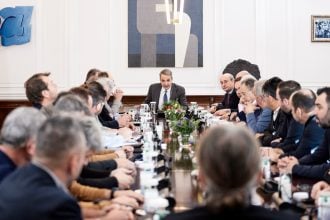 Μητσοτάκης στη συνάντηση με τους αγρότες: Ανοιχτό πεδίο για ουσιαστικό διάλογο και συζήτηση για το μέλλον του πρωτογενούς τομέα