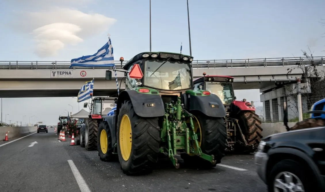 Αγρότες: Τα 4 μέτρα που ανακοινώνουν σήμερα υπουργοί - Φθηνότερο ρεύμα, πετρέλαιο και ενισχύσεις 3,8 δισ. ευρώ - Πρόστιμα αν συνεχίσουν τα μπλόκα