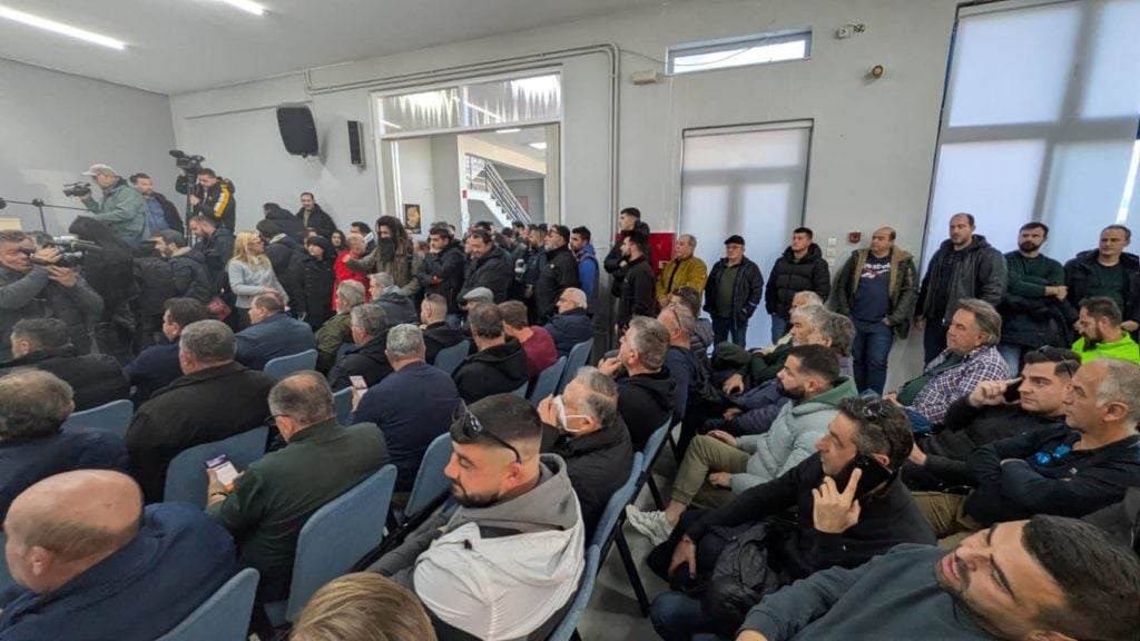 Αγρότες: «Ναι» σε συνάντηση με Μητσοτάκη με ανοιχτούς δρόμους - Αποφάσισαν να μην κάνουν συλλαλητήριο στην Αθήνα