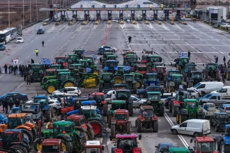 Τίναξαν στον αέρα τη συνάντηση με Μητσοτάκη οι αγρότες της Θεσσαλίας και της Κρήτης - Είπαν "όχι" και ετοιμάζονται να παραλύσουν τη χώρα, κανονικά το ραντεβού του Πρωθυπουργού με τα άλλα μπλόκα