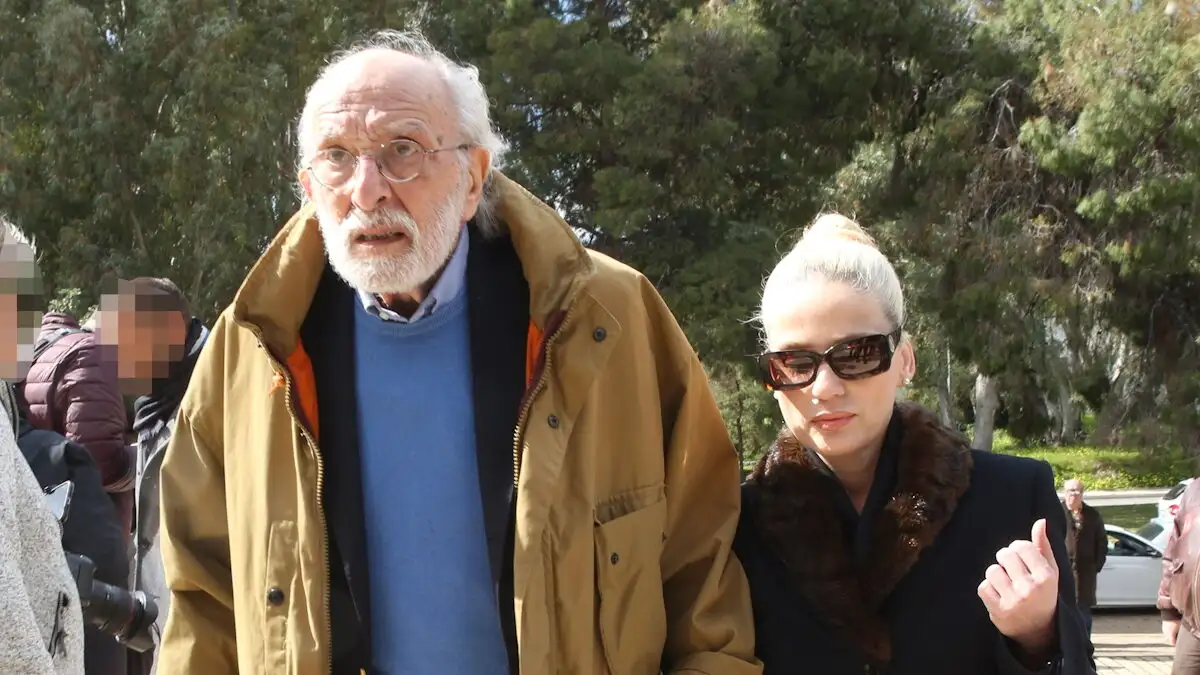 Αλέξανδρος Λυκουρέζος: «Η χειρότερη χρονιά ήταν η χρονιά που «έφυγε» η Ζωή Λάσκαρη, η γυναίκα µου»