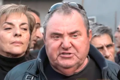 Αδειάζουν τον Ανεστίδη οι αγροτοσυνδικαλιστές: Απαράδεκτος, αμαυρώνει τον αγώνα μας, να αυτοεξαιρεθεί για να μην χαλάσει η συνάντηση στο Μαξίμου (ΒΙΝΤΕΟ)