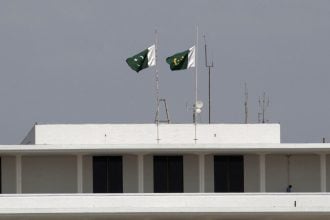 Πακιστάν: Σε ισόβια κάθειρξη καταδικάστηκαν οκτώ αντιπολιτευόμενοι δημοσιογράφοι