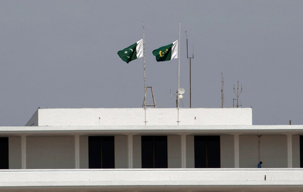 Πακιστάν: Σε ισόβια κάθειρξη καταδικάστηκαν οκτώ αντιπολιτευόμενοι δημοσιογράφοι