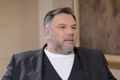 Πένθος για τον Γρηγόρη Αρναούτογλου: Πέθανε η μητέρα του - «Εύχομαι σαν γιος να σου έδωσα λίγη χαρά»