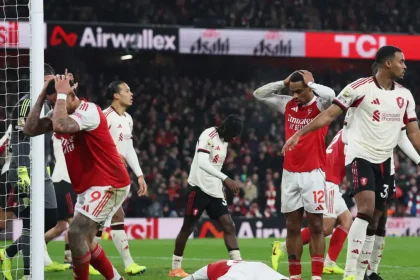 Άρσεναλ – Λίβερπουλ 0-0: Ισοπαλία που ευνόησε τη Μάντσεστερ Σίτι