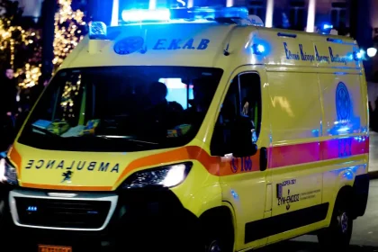 Τραγωδία στην Ελευσίνα: Ηλικιωμένο ζευγάρι βρέθηκε νεκρό μαζί με τα σκυλιά του από αναθυμιάσεις γκαζιού