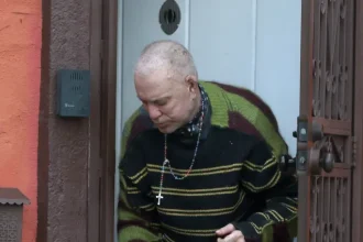 Μίκι Ρουρκ: Καμπάνια οικονομικής στήριξης για τον ηθοποιό μετά την απειλή έξωσης από το σπίτι του