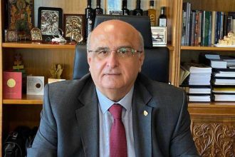 Χρήστος Μπούρας στη Σύνοδο Πρυτάνεων: Τα ελληνικά πανεπιστήμια κινδυνεύουν με ερήμωση