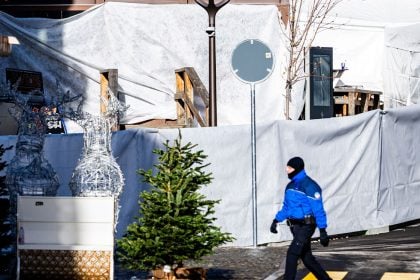 Τραγωδία στην Ελβετία: Η στιγμή που ξεκινάει η φωτιά μέσα στο μπαρ - Βίντεο