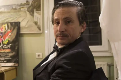 Δημήτρης Τάρλοου: Πήγα στη Νέα Υόρκη στα 22 μου για να ξεφύγω από έναν έρωτα