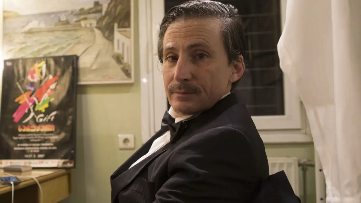 Δημήτρης Τάρλοου: Πήγα στη Νέα Υόρκη στα 22 μου για να ξεφύγω από έναν έρωτα