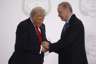 Τραμπ και Ερντογάν συζήτησαν τηλεφωνικώς για τις εξελίξεις στη Βενεζουέλα