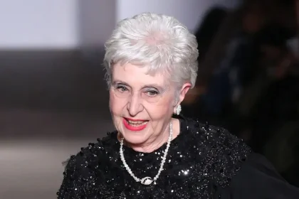 Έφη Παπαθεοδώρου: «Δεν μπορώ πια να το δω το Παρά Πέντε, μου λείπει η Ειρήνη Κουμαριανού»