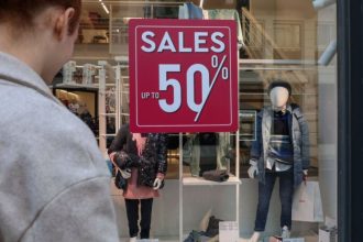 Πάτρα: Ανοικτά σήμερα τα καταστήματα - Το ωράριο λειτουργίας