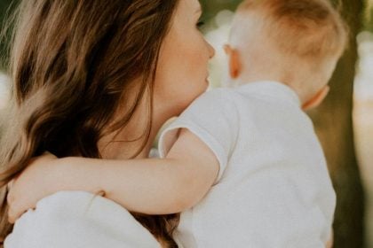 Επίδομα μητρότητας 2026: Πότε πληρώνεται η πρώτη δόση