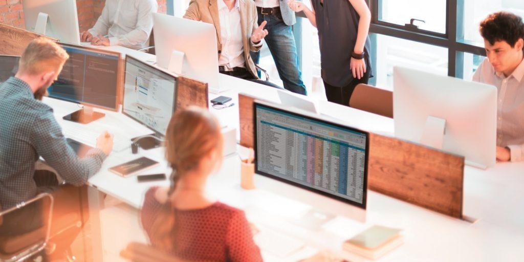 Αυξημένοι από σήμερα οι μισθοί με τη νέα φορολογική κλίμακα – Ποιοι κερδίζουν και πόσα