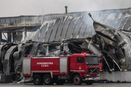 Πολύμηνη διαρροή προπανίου οδήγησε στην φονική έκρηξη - Η ενημέρωση της Πυροσβεστικής για το τραγικό συμβάν στο εργοστάσιο της "Βιολάντα"