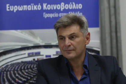 Φαραντούρης για διαγραφή από ΣΥΡΙΖΑ: Δεν μίλησα για ένταξη στο κόμμα Καρυστιανού, καλωσόρισα την κάθοδό της