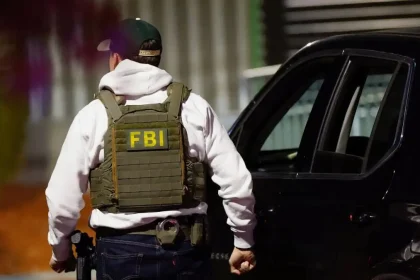 Έφοδος του FBI σε σπίτι δημοσιογράφου της Washington Post για διαρροή κυβερνητικών εγγράφων