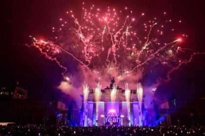 Γερμανία: Δύο θάνατοι και δεκάδες ακρωτηριασμοί από ρίψη πυροτεχνημάτων