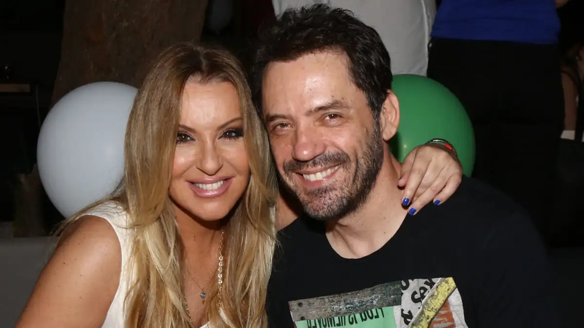 Ναταλία Γερμανού: Η on air έκπληξη στον Θάνο Καλλίρη – «Σε τσάκωσα αδιάβαστο» του είπε η παρουσιάστρια