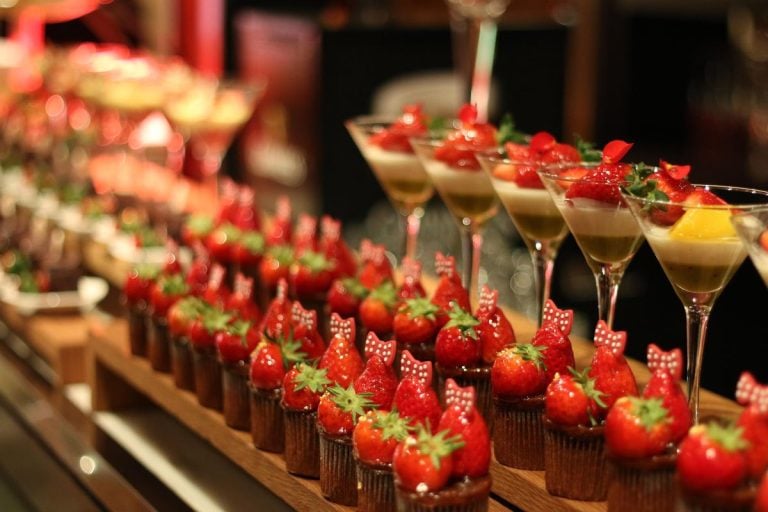 Ποιοι γιορτάζουν σήμερα 9 Ιανουαρίου