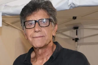 Γιάννης Μπέζος: Δεν με ενδιαφέρει να μπω στο Netflix, έχω δει απίστευτες ανοησίες εκεί μέσα