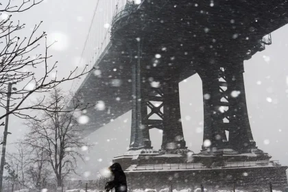 Κακοκαιρία στις ΗΠΑ: Στο έλεος της χιονοκαταιγίδας Fern τουλάχιστον 37 πολιτείες – 11 νεκροί και 1.000.000 σπίτια χωρίς ρεύμα ΒΙΝΤΕΟ