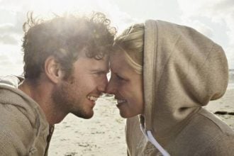 Οδηγός: 6 συμβουλές για πιο αρμονικές σχέσεις τη νέα χρονιά