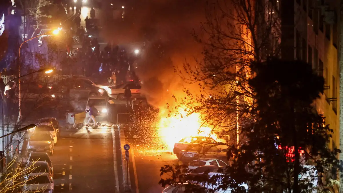 Ιράν: Λουτρό αίματος στις διαδηλώσεις με πάνω από 640 νεκρούς – Ο Τραμπ συνεχίζει τις απειλές