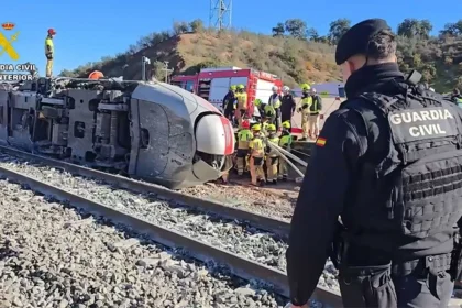 Τριήμερη απεργία για τον Φεβρουάριο προκήρυξαν οι μηχανοδηγοί στην Ισπανία μετά τα δύο σιδηροδρομικά δυστυχήματα