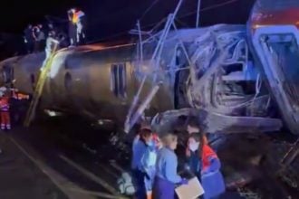Τραγωδία: Σύγκρουση τρένων στην Ισπανία – Τουλάχιστον 21 νεκροί και δεκάδες τραυματίες ΒΙΝΤΕΟ