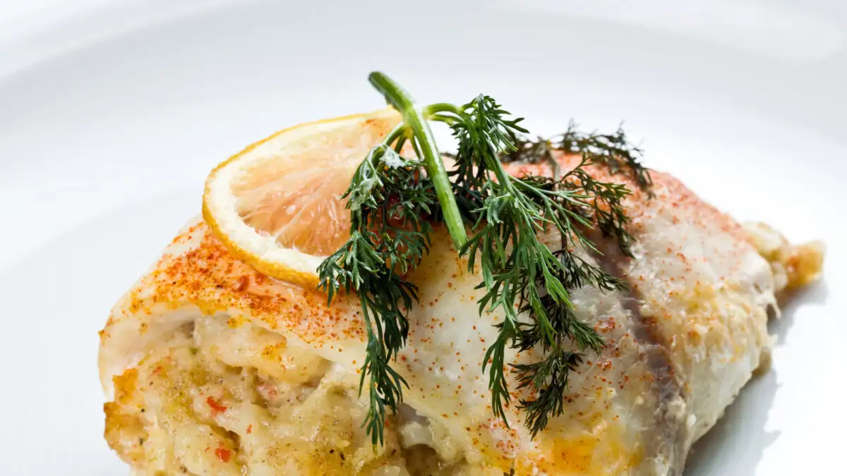 Φιλέτο μπακαλιάρου γεμιστό στον φούρνο