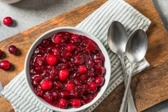 Συνταγή για σάλτσα κράνμπερι για τα ψητά πουλερικά