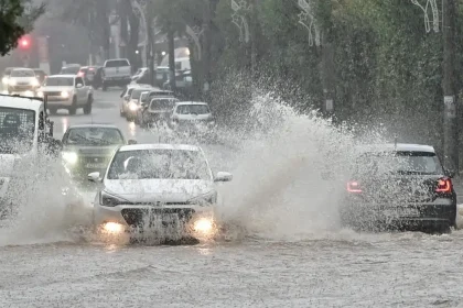 Kristin: Η κακοκαιρία που θα χτυπήσει με καταιγίδες και ισχυρές βροχές τη Δυτική Ελλάδα κι άλλες 7 περιοχές