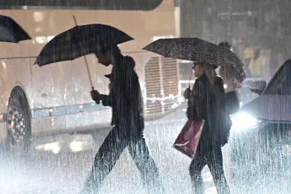 Έντονα φαινόμενα και κίνδυνος πλημμυρών από την Τετάρτη - Στο κόκκινο η Δυτική Ελλάδα και άλλες 6 περιοχές