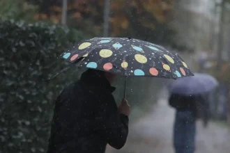 Κακοκαιρία: "Νέα κύματα βροχών και καταιγίδων τις επόμενες ώρες" - Προειδοποίηση και για τα Δυτικά