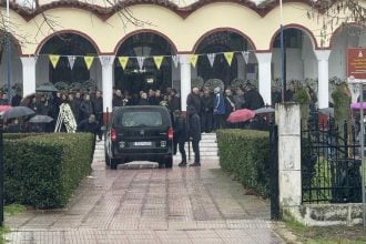 Βιολάντα: Θρήνος στην κηδεία της 47χρονης Σταυρούλας Μπουκουβάλα 