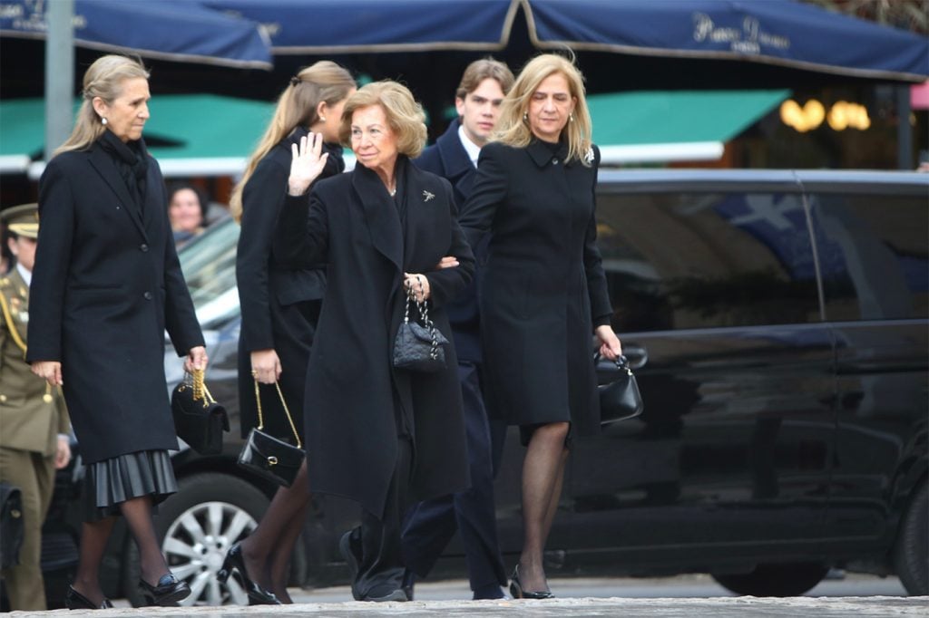 Πριγκίπισσα Ειρήνη: Το τελευταίο αντίο στη Μητρόπολη Αθηνών (ΦΩΤΟ)