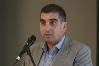 Σύλληψη 45χρονου για εξύβριση και συκοφαντική δυσφήμιση μέσω διαδικτύου του δημάρχου Ελληνικού-Αργυρούπολης