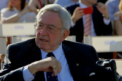 Τέως βασιλιάς Κωνσταντίνος: Στο Τατόι σύσσωμη η οικογένεια Ντε Γκρες για το μνημόσυνο το Σάββατο