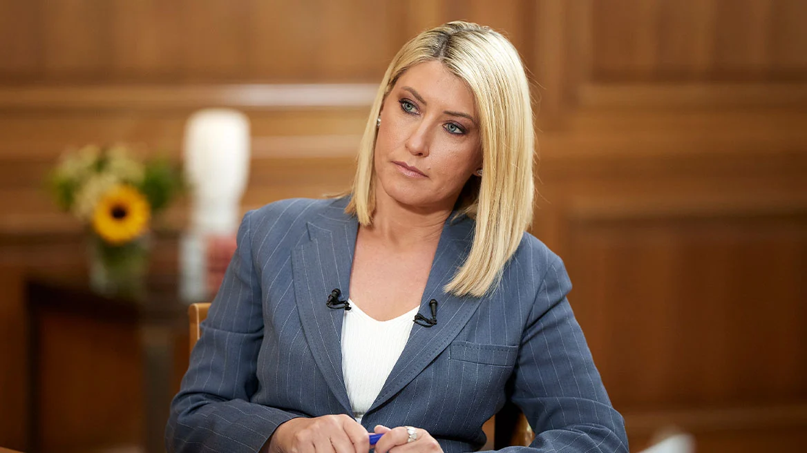 Στην εντατική η Σία Κοσιώνη: Έχει προσβληθεί από πνευμονιόκοκκο, δεν κινδυνεύει η ζωή της