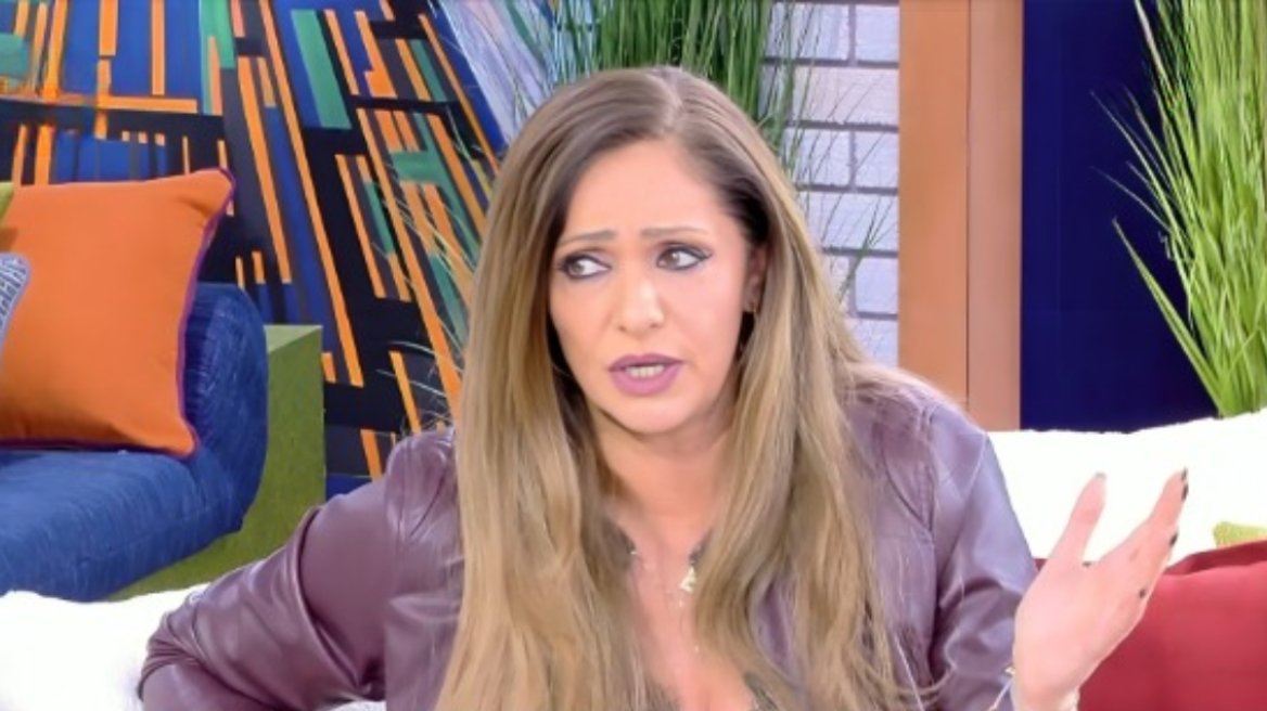 Βίκυ Κουλιανού: Δεν πήγα στην κηδεία του πατέρα μου