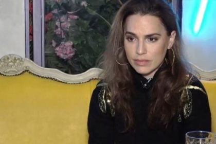 Μελία Κράιλινγκ: Η επιστροφή της στο θέατρο & η συμμετοχή της στο «Emily in Paris»