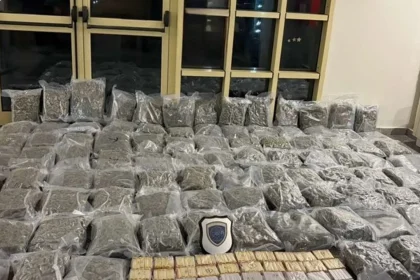 Πατρινός έμπορος ο παραλήπτης των ναρκωτικών που εντοπίστηκαν σε φορτηγό στο Πορθμείο - Προφυλακίστηκε μετά την απολογία