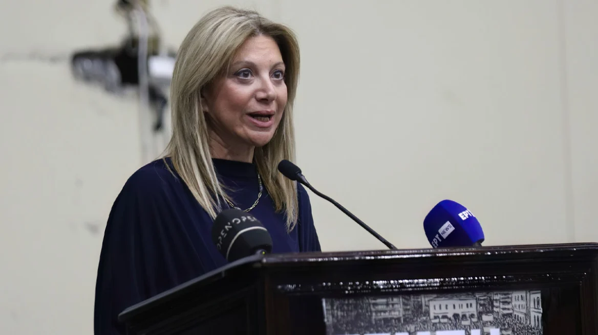 Θύελλα αντιδράσεων για την τοποθέτηση Καρυστιανού για το θέμα των αμβλώσεων: "Επικίνδυνη και ακροδεξιά τοποθέτηση"