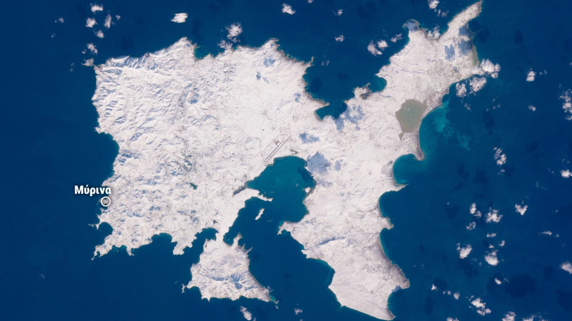 Η Λήμνος θυμίζει Αρκτικό Κύκλο: Εντυπωσιακή δορυφορική εικόνα δείχνει το νησί 100% καλυμμένο με χιόνι