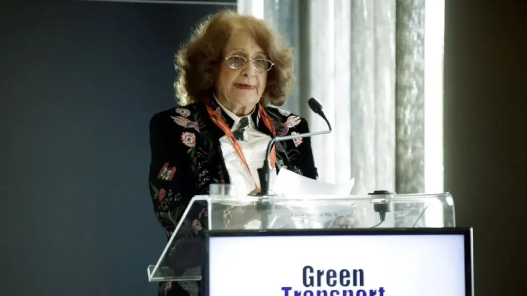 Κόμμα Καρυστιανού: Σε ρόλο οικονομικού συνεργάτη, η πρώην πρύτανης και υπέρμαχος της δραχμής, Μαρία Νεγρεπόντη Δελιβάνη